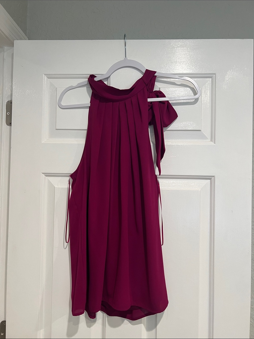 Express Magenta Sleeveless Pleated Halter Blouse with Bow